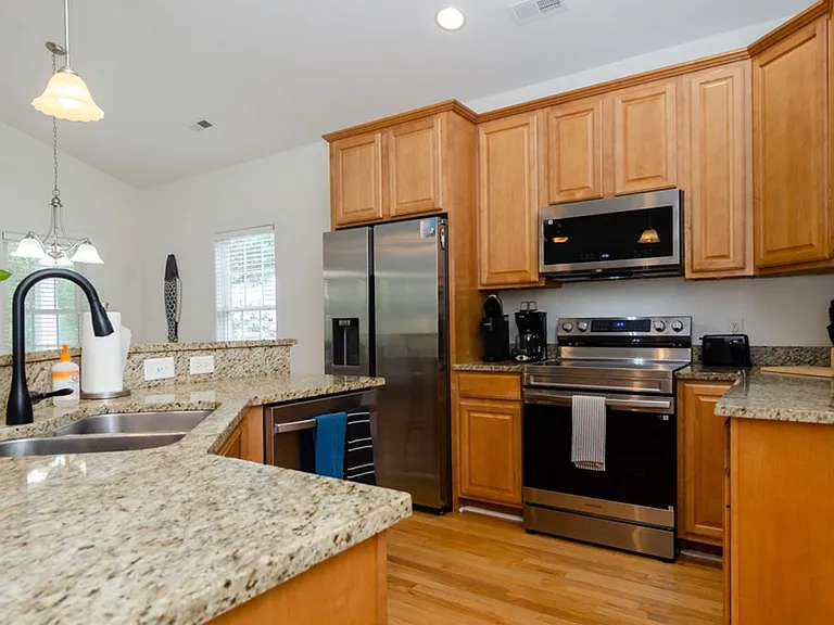 1713 Mackerel Ln — Photo 10