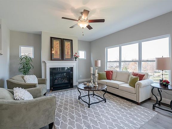 2nd image of 4594 Richmond Forest Dr