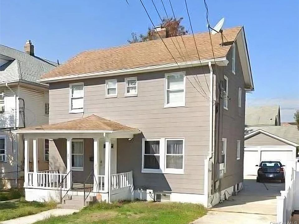 1st image of 25 Webb Avenue