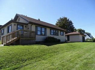 1244 S Blackhawk Ave, Freeport, IL 61032