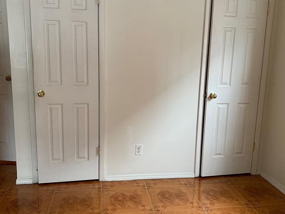 1st image of 32XX 154th St Floor 1