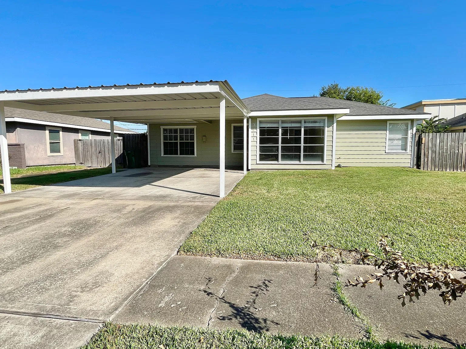 4 bed, 1124 sqft, $1,850 — Photo 3