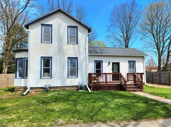 224 Union St, Plainwell, MI 49080