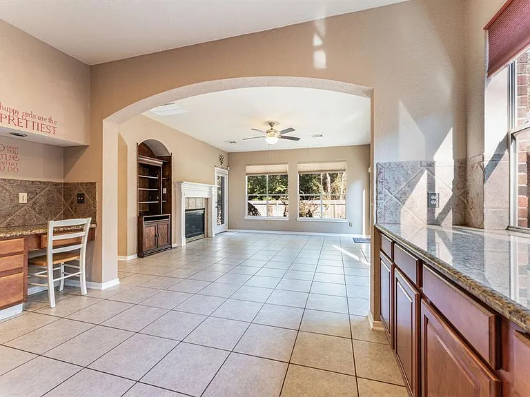 182 N Wimberly Way — Photo 7