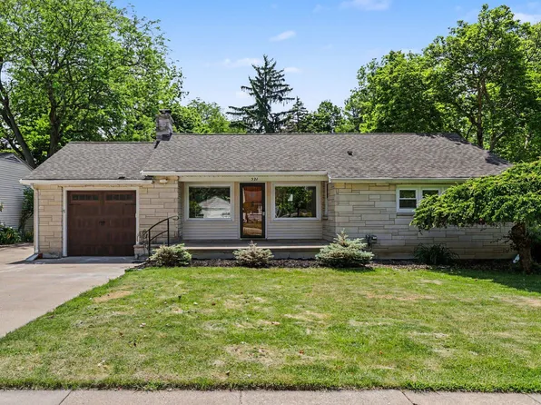 521 Drive, Marshall, MI 49068