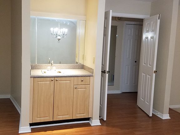 Wet bar