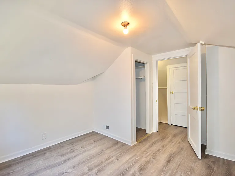 5841 NE 18th Ave — Photo 56
