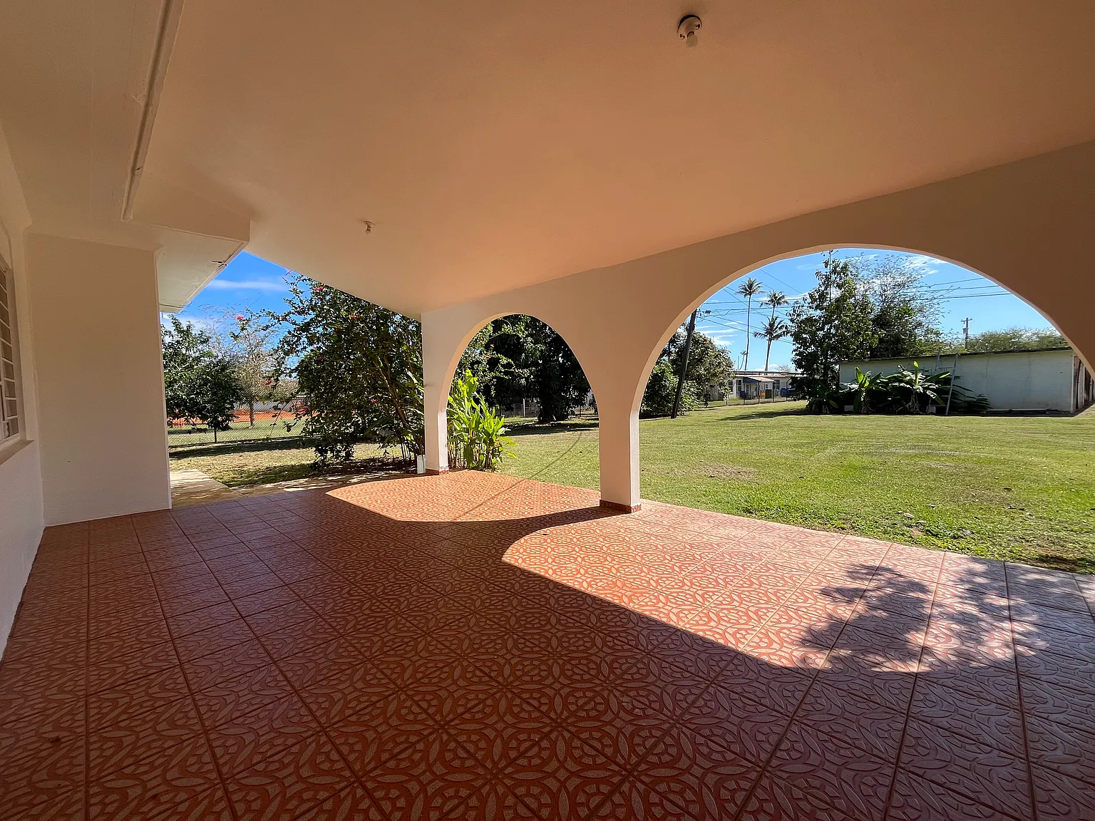 2 bed, 1225 sqft, $2,200 — Photo 2