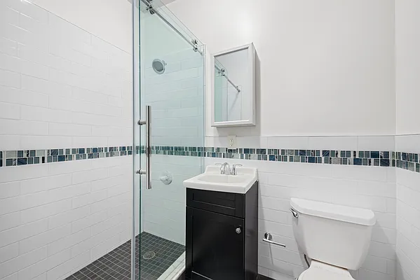 Rented by Compass | media 9