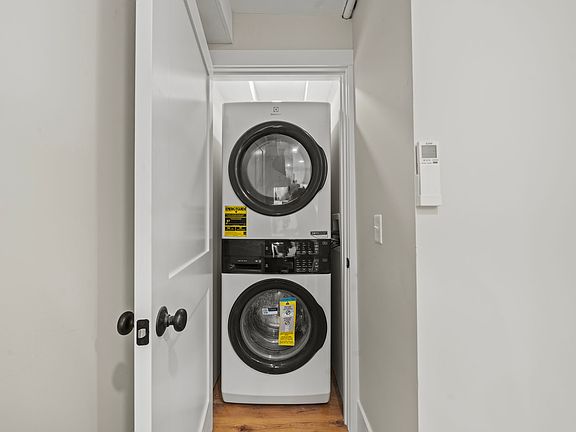 5th image of 611 E 7th St #1
