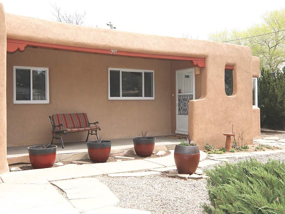 1st image of 207 Sereno Dr