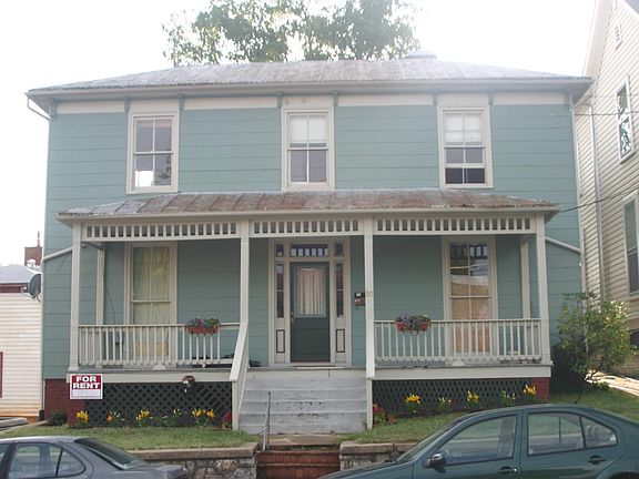 3-Unit Home with all private entries