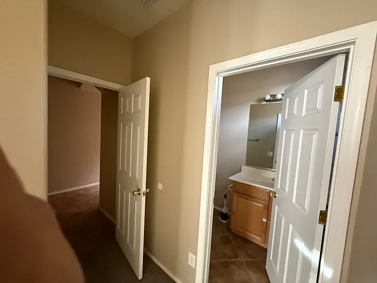7711 S 68th Dr — Photo 13