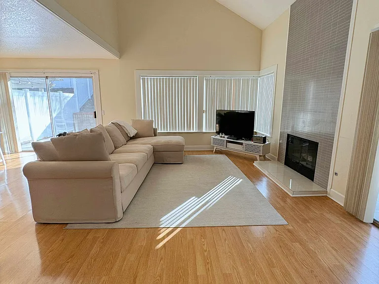 1737 Landau Pl — Photo 6