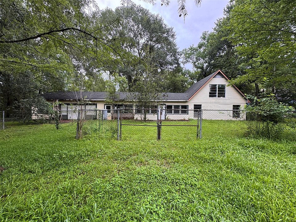 1st image of 123 Shady Ln