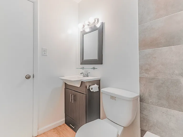 18235 Detroit Ave — Photo 11