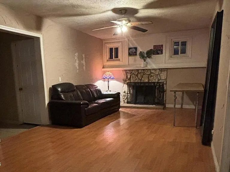 12 S Wendy Dr — Photo 6