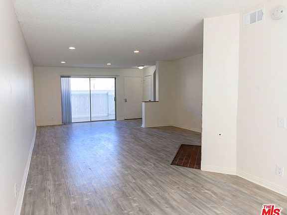 4th image of 8927 Cedros Ave APT 12