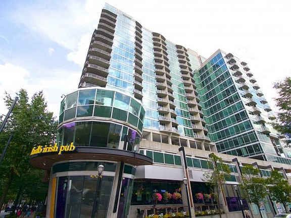 2nd image of 943 Peachtree St NE
