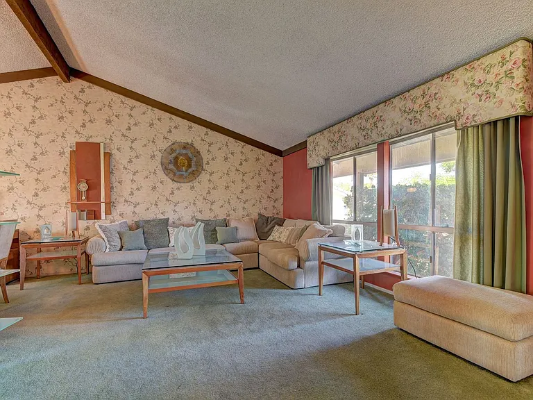 3751 El Camino Rd — Photo 8