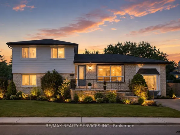 34 Watson Cres, Brampton, ON L6W 1E7