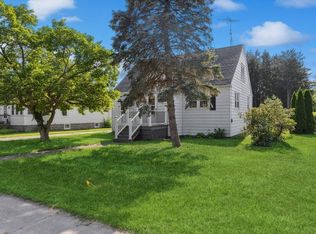 9540 Maplewood Ave, Bridgman, MI 49106