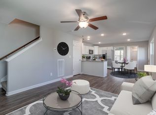 E Happy Hollow Dr - 918 / 922, Clarksville, TN 37040