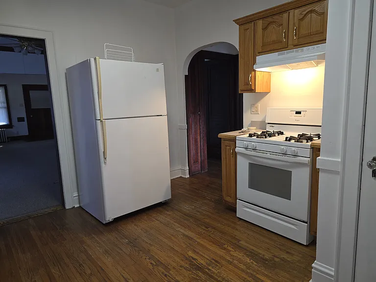 722 Nicholson St — Photo 6