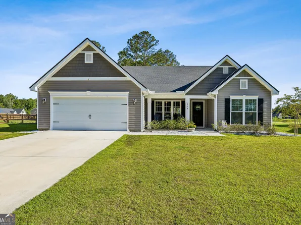 204 Bowline Ln, Kingsland, GA 31548