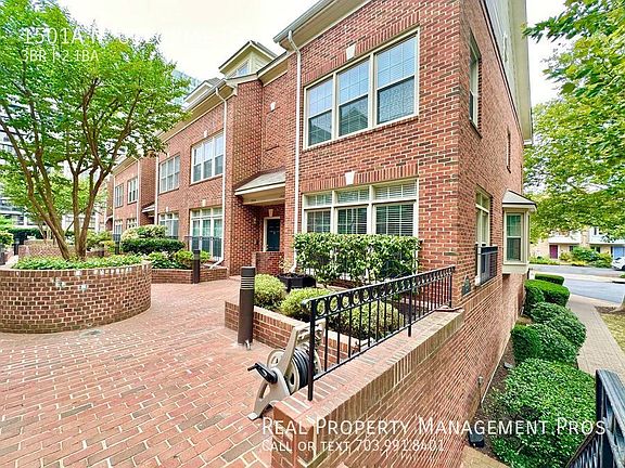3rd image of 1501A N Colonial Ter