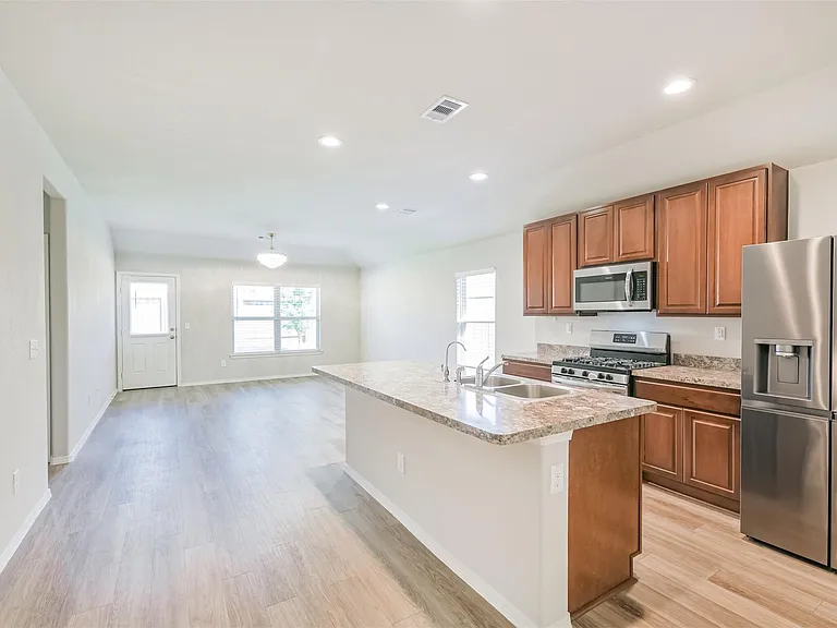 2135 Twisted Cedar Ct — Photo 5