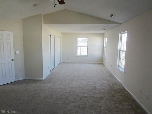 5th image of 601 Potomac Ave