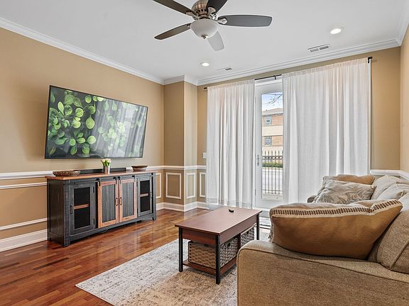 2nd image of 6601 W Belmont Ave APT 1