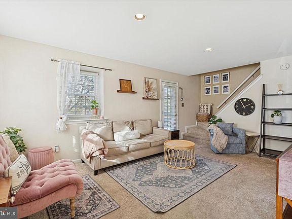 3rd image of 634 Glen Ln #67A