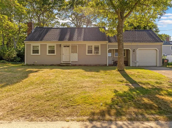 71 Webbers Path, West Yarmouth, MA 02673