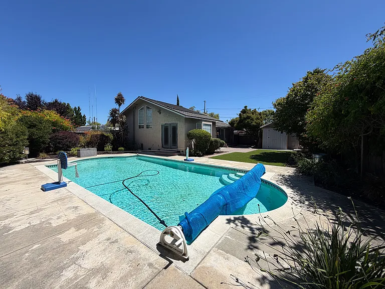 951 Crockett Ave — Photo 6