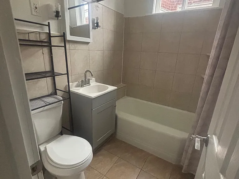 3077 Aramingo Ave — Photo 11