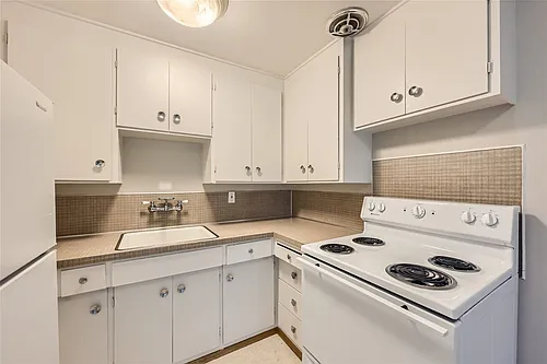 8257 Corliss Photo 1 8257 Corliss Photo 1
