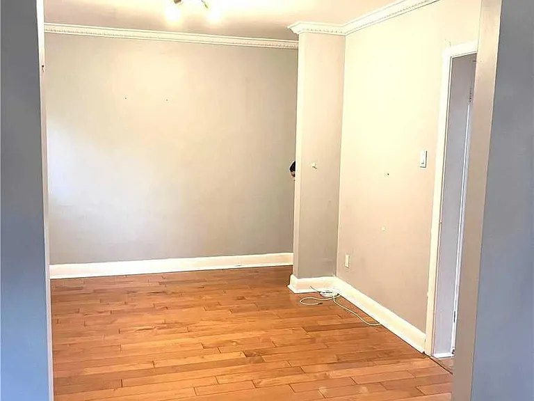 44 Dallas Rd #UPPER — Photo 10