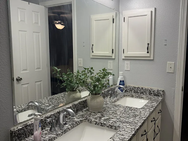 12253 Holy Springs Ct — Photo 21