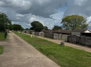 9295 Mapes St, Beaumont, TX 77707