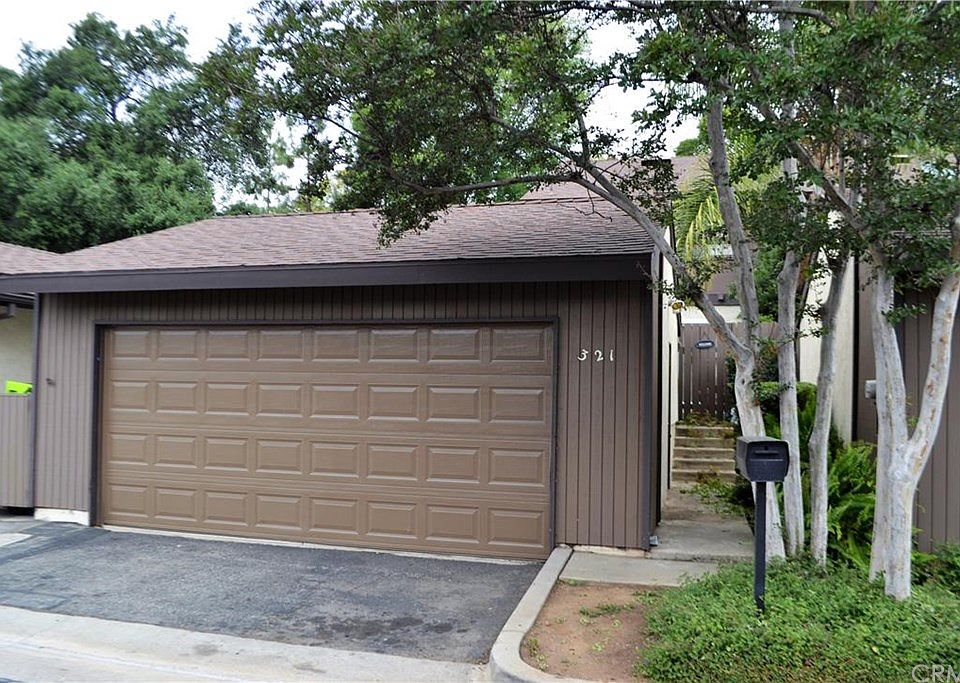 1st image of 321 Woodglen Dr