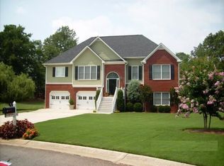 27 Red Apple Trl, Taylorsville, GA 30178