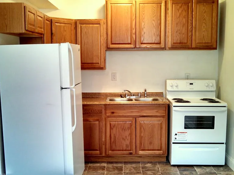 221 Renner St #4 — Photo 7