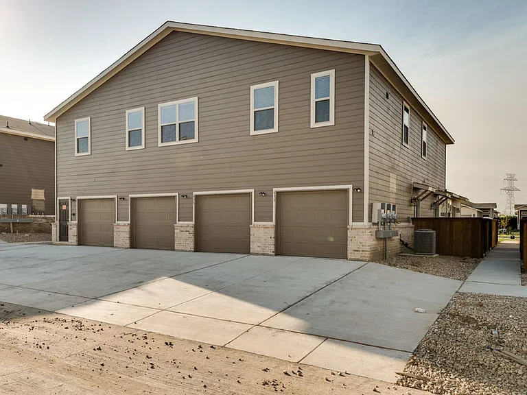 635 Harvest Moon Dr — Photo 16