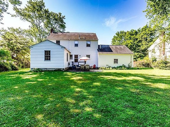 2nd image of 114 Kessler Ln