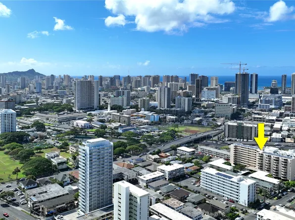 1447 Kewalo St APT 405, Honolulu, HI 96822