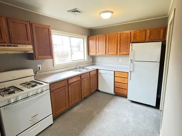 822 W Hill St, 822 W Hill St #1/2, Urbana, IL 61801