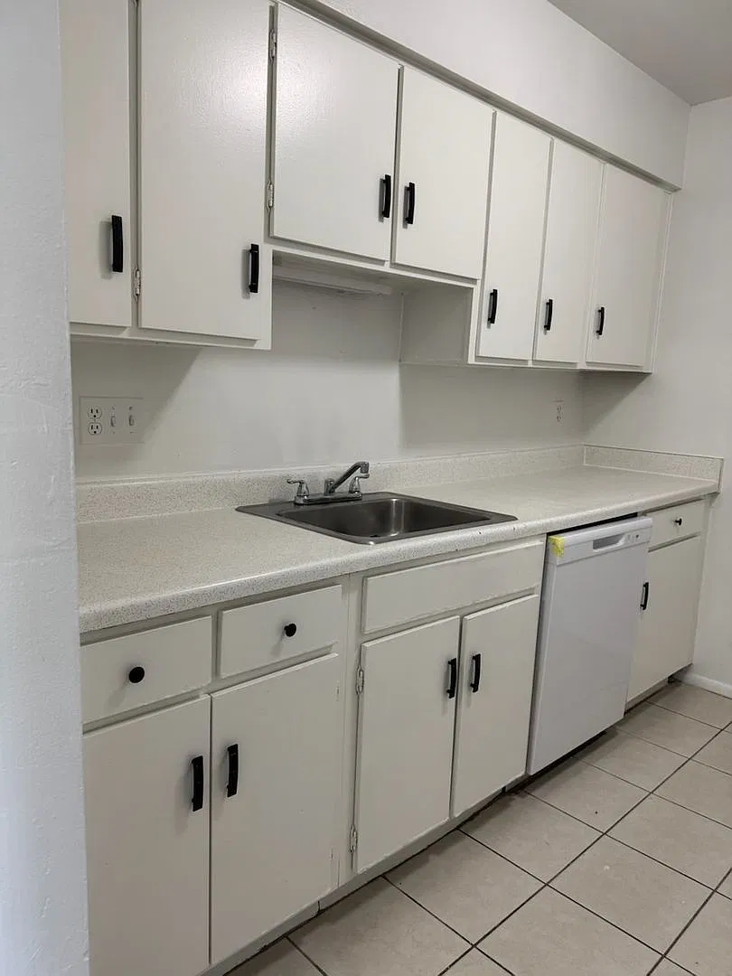Altamonte Springs 2 Bedroom 2 Bath 2nd Floor Condo! — Photo 3