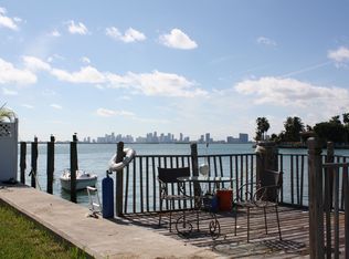 7524 W Treasure Dr, North Bay Village, FL 33141